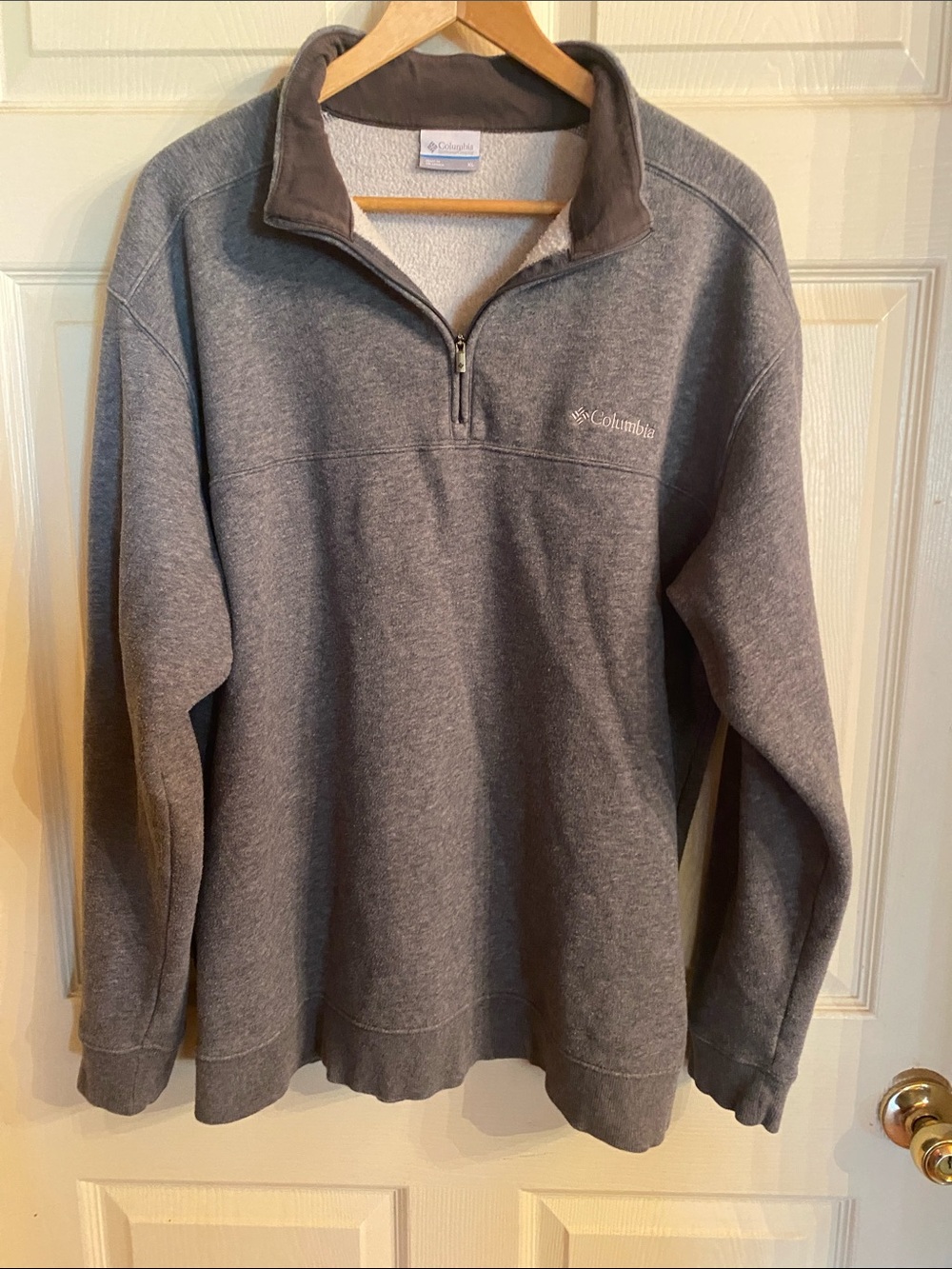Columbia Men’s Dark Gray Half-Zip Fleece Pullover